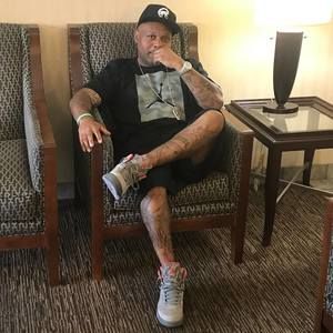 Meet your Posher, Stephen